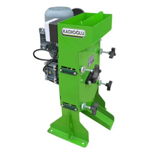 kadioglu-c25-pro-ceviz-badem-kirma-makinasi-1024x1024 (2) Kadıoğlu CBFSET1 Машинна линия за чупене и сепариране на орехи, лешници и бадеми